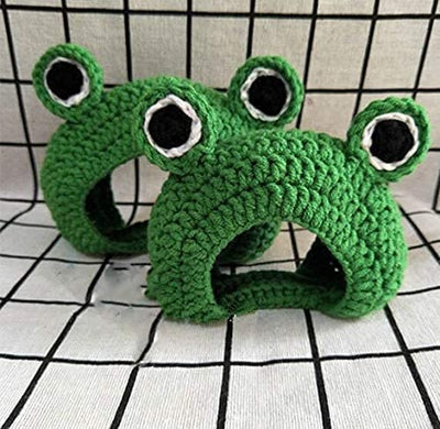 Handmade Knitted Woolen Yarn Frog Cap for Dog Puppy